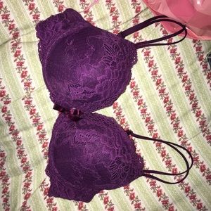 Victoria’s Secret purple lace bra like new